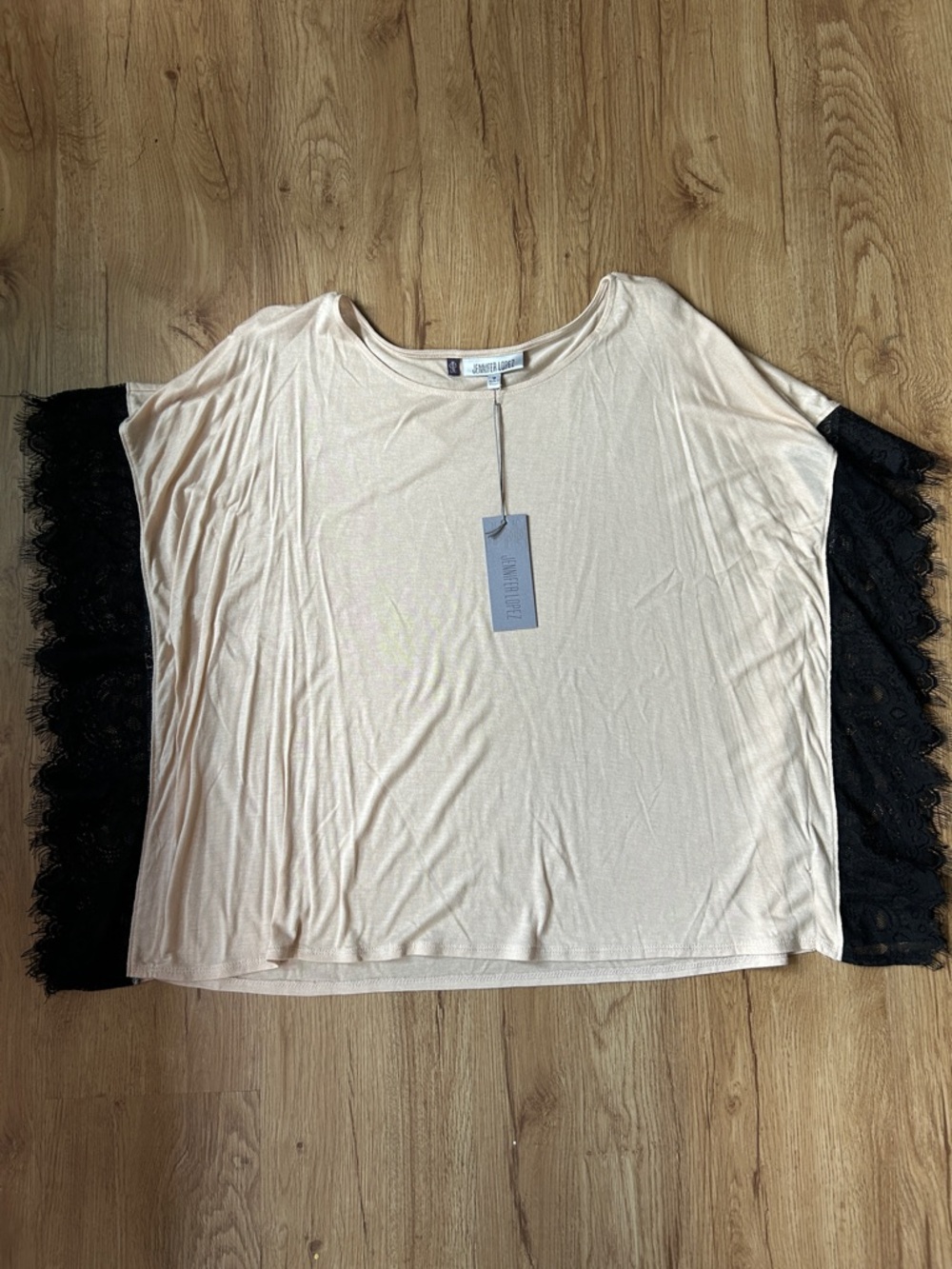 NWT Jennifer Lopez Medium Cream Top with Black Lace Sleeves